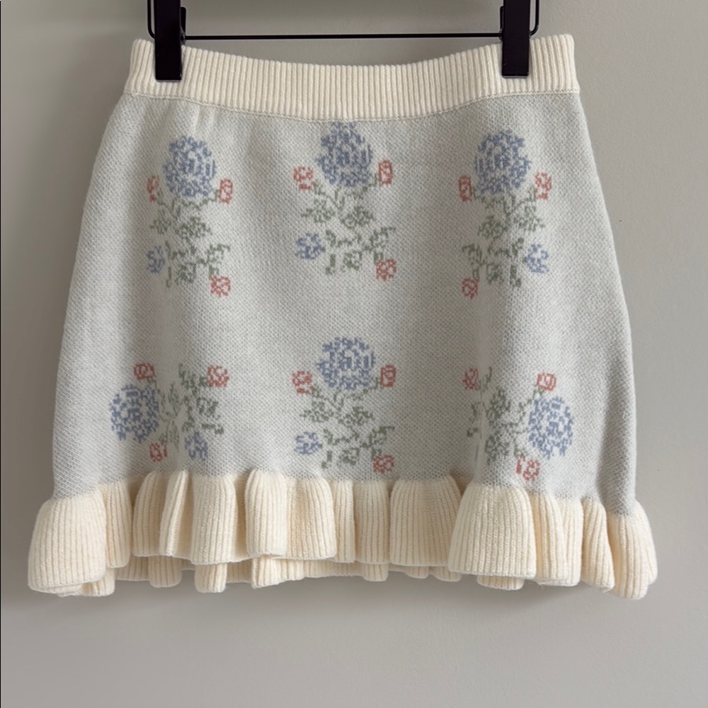 🆕🤍Mable Sweater Skirt - Picture 5 of 7